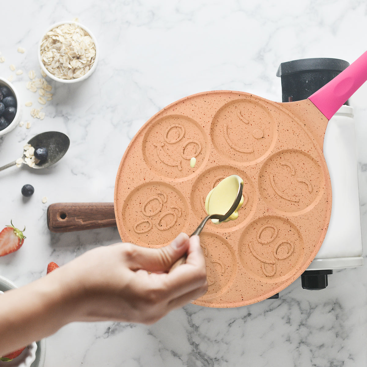 Emoji Pancake Pan 7 Hole 26.6cm - Pink Handle