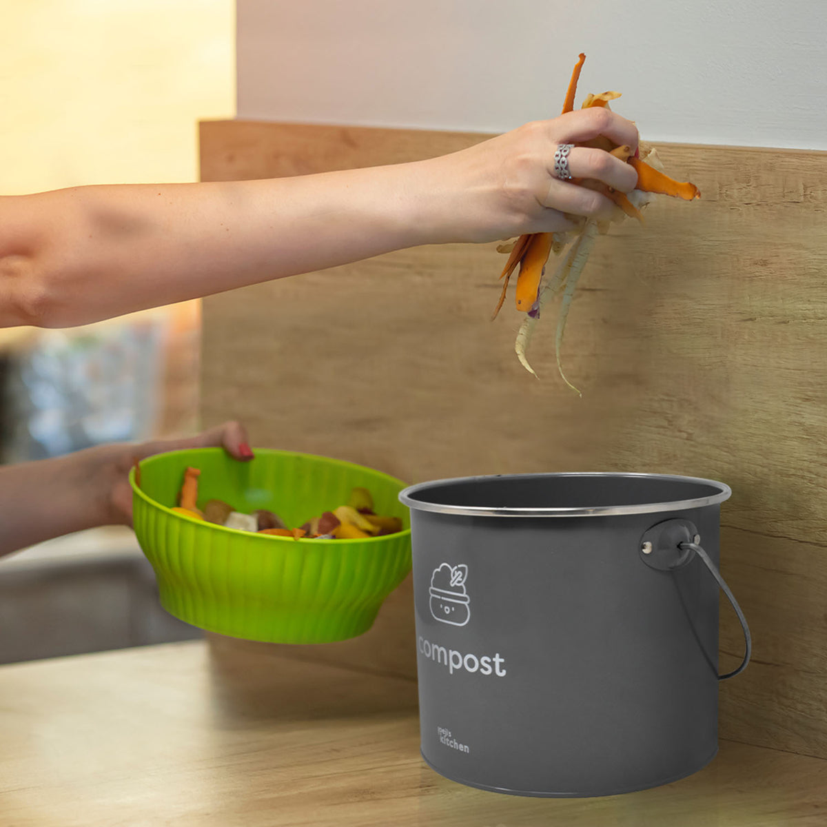 Food Waste Compost Bin