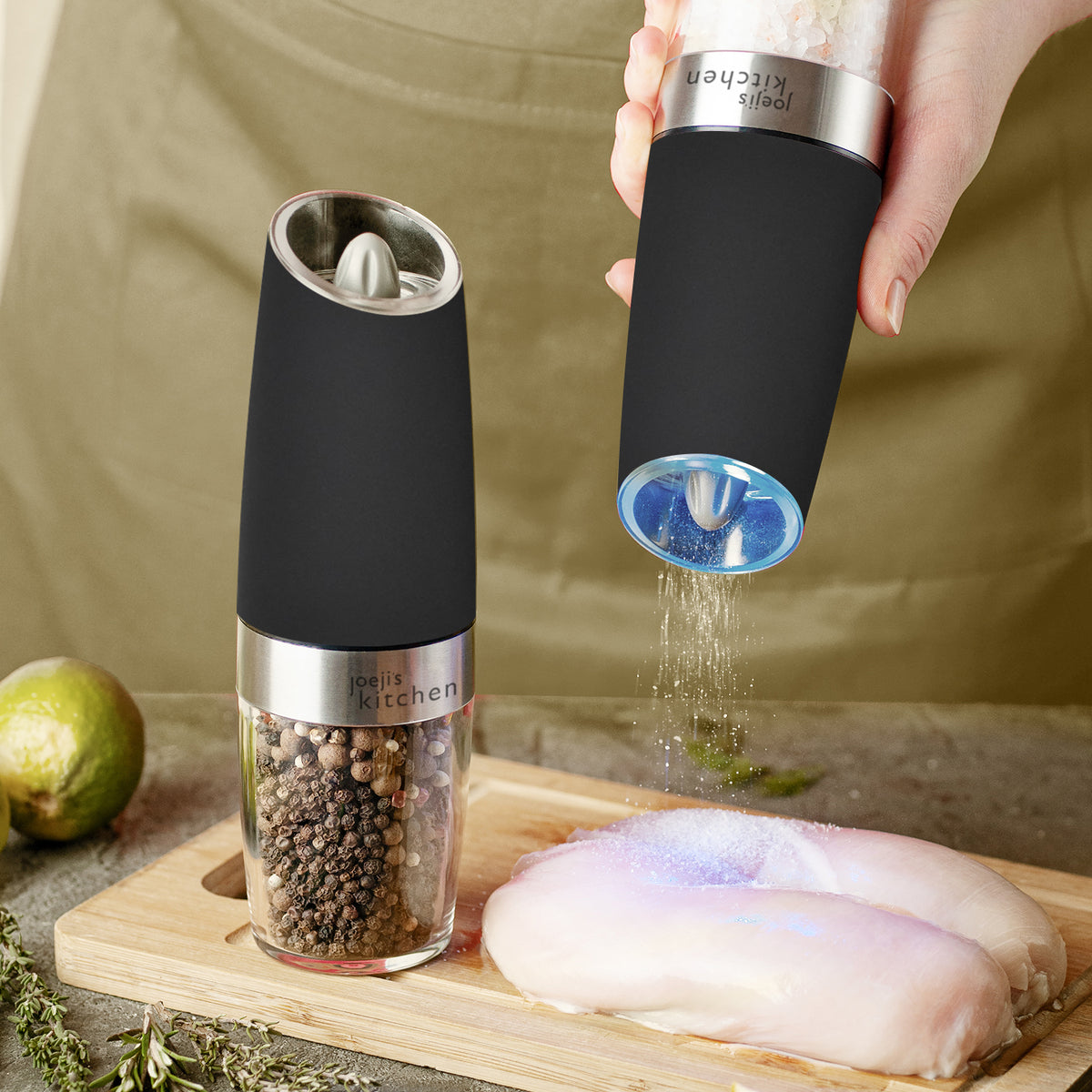 Salt and Pepper Grinder for Home Kitchen