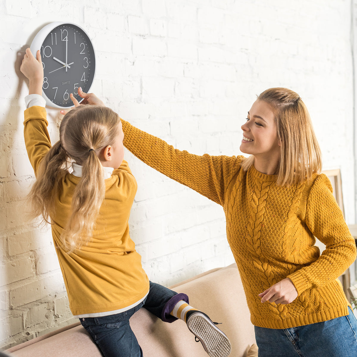 Minimalist Wall Clock Home Decoration